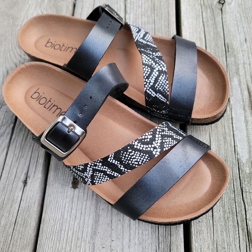 BIOTIME sandals sz 7
